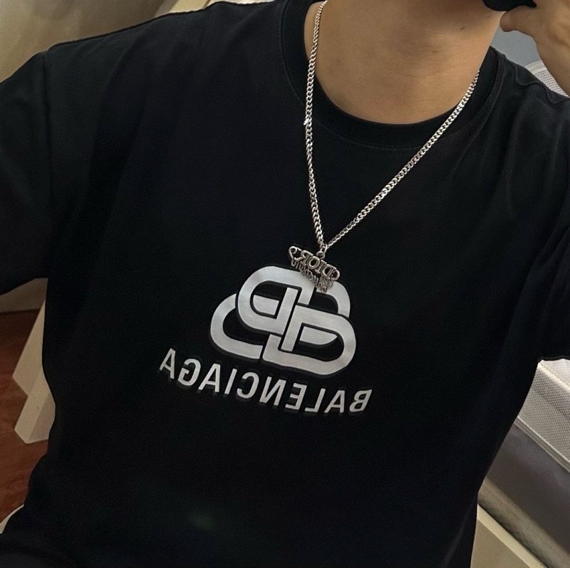 chr1st1an D10r necklaces